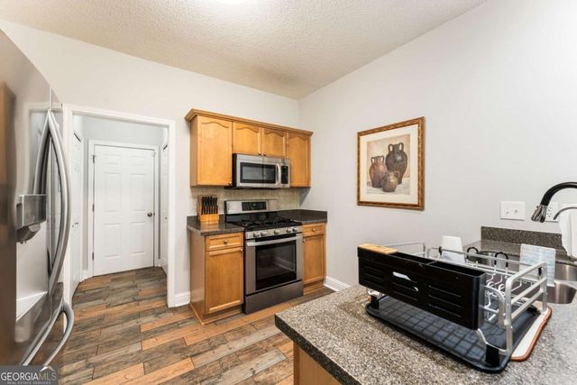 2525 Rosehill Circle, Lithia Springs, GA 30122