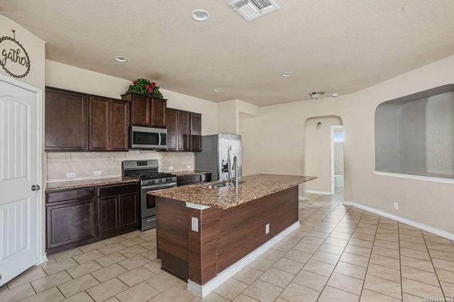 9303 Moon Shine, San Antonio, TX 78254