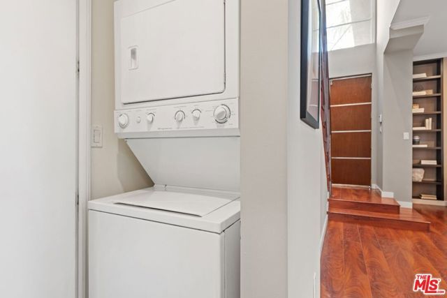 1936 S Shenandoah Street A, Los Angeles, CA 90034