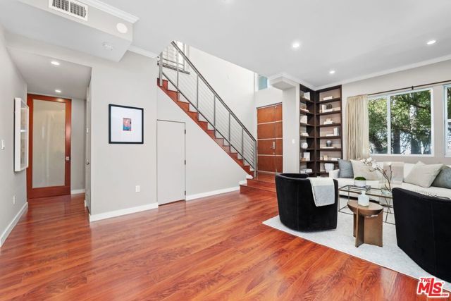 1936 S Shenandoah Street A, Los Angeles, CA 90034