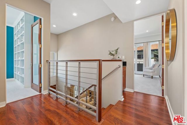 1936 S Shenandoah Street A, Los Angeles, CA 90034