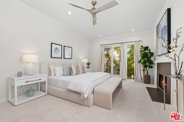 1936 S Shenandoah Street A, Los Angeles, CA 90034