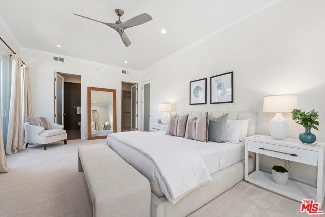 1936 S Shenandoah Street A, Los Angeles, CA 90034