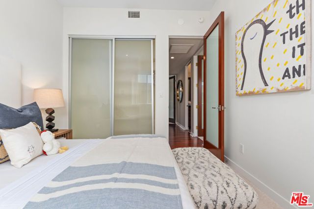 1936 S Shenandoah Street A, Los Angeles, CA 90034