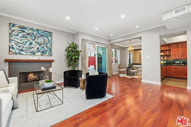 1936 S Shenandoah Street A, Los Angeles, CA 90034