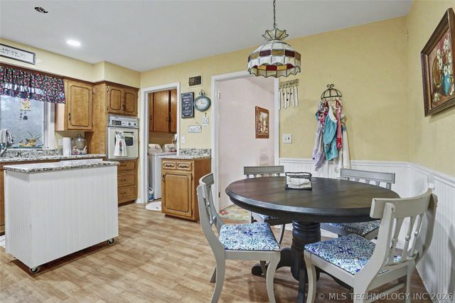 1212 E Teresa Avenue, Sapulpa, OK 74066