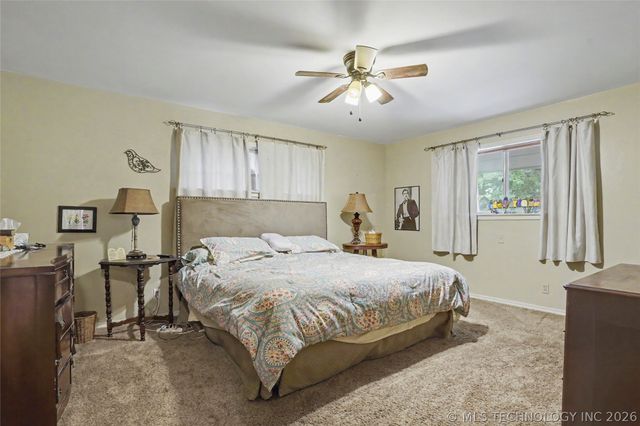 1212 E Teresa Avenue, Sapulpa, OK 74066