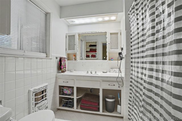 1212 E Teresa Avenue, Sapulpa, OK 74066