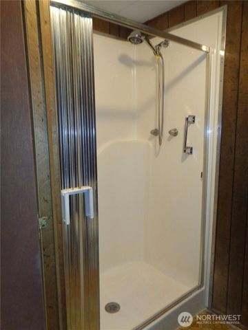 50 Cherokee Road, Omak, WA 98841