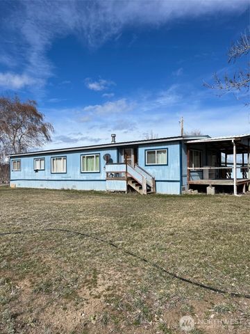 50 Cherokee Road, Omak, WA 98841