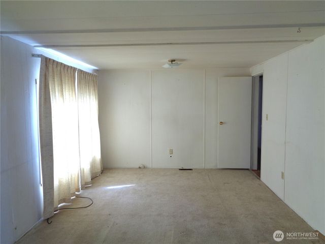 50 Cherokee Road, Omak, WA 98841