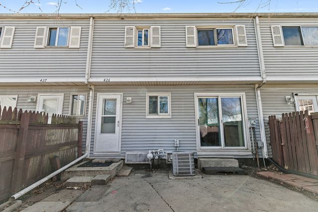 426 Greentree Lane, Bolingbrook, IL 60440