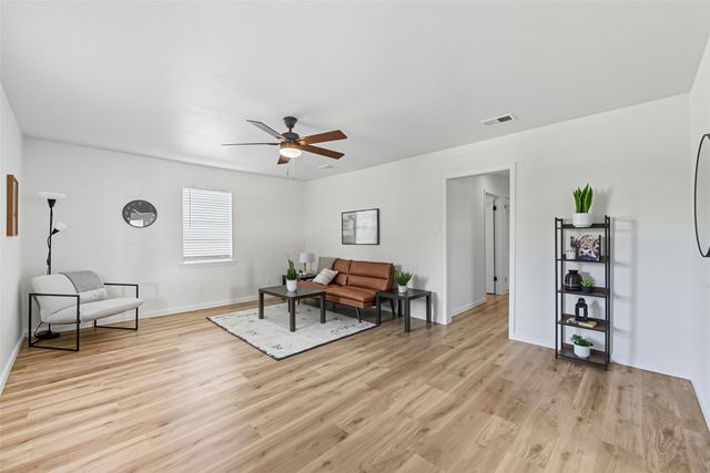 1830 San Antonio Street, Grand Prairie, TX 75051