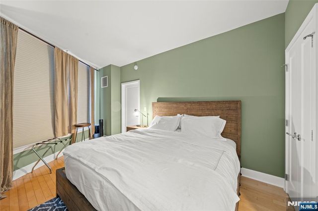 1125 Maxwell Lane 424, Hoboken, NJ 07030