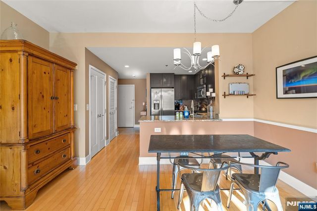 1125 Maxwell Lane 424, Hoboken, NJ 07030