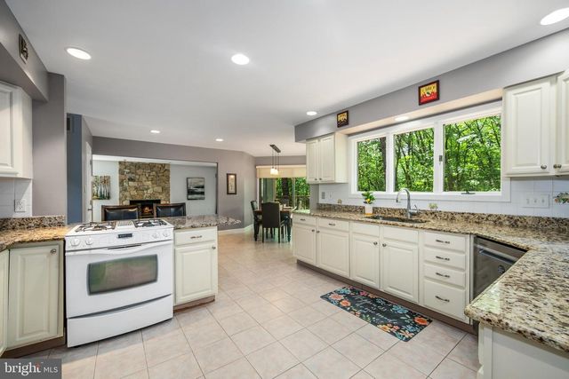 90 BLUE HERON WAY, Gibbsboro, NJ 08026