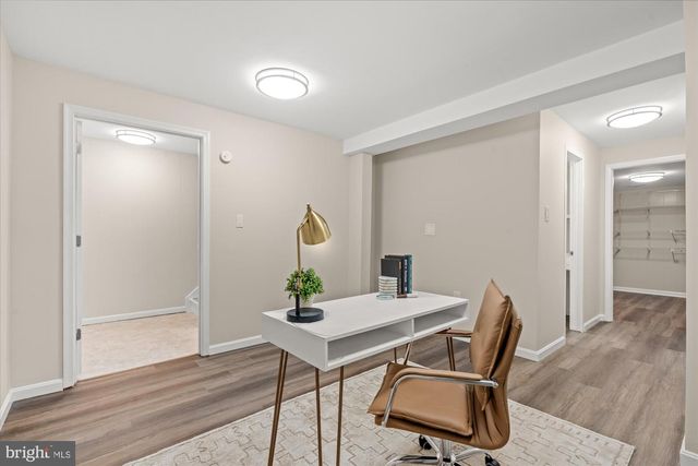 7815 SNEAD LN, Falls Church, VA 22043