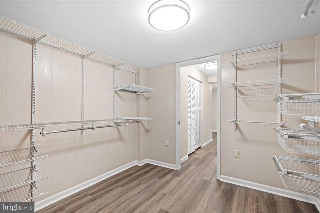 7815 SNEAD LN, Falls Church, VA 22043