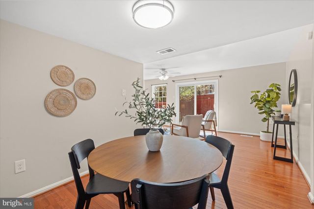 7815 SNEAD LN, Falls Church, VA 22043