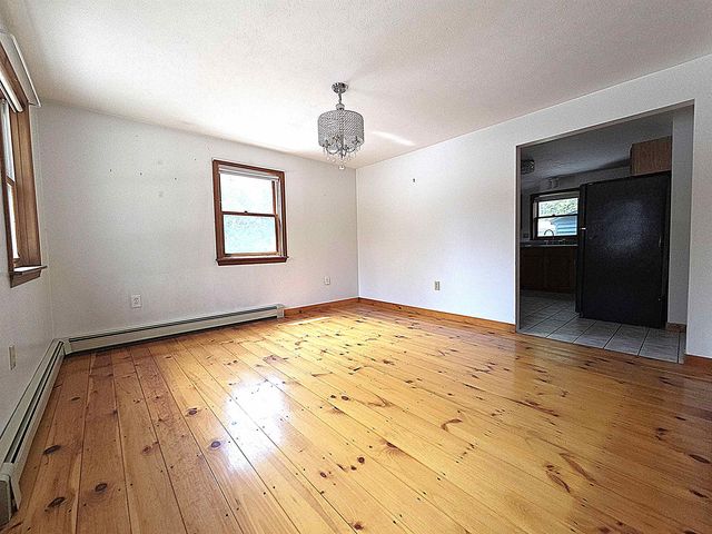 71 Myrtle Street, Hillsborough, NH 03244