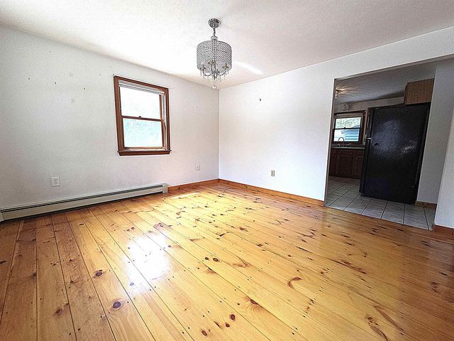 71 Myrtle Street, Hillsborough, NH 03244