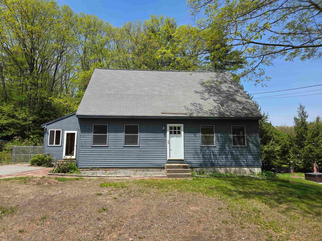 71 Myrtle Street, Hillsborough, NH 03244