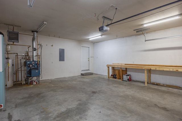 983 MINUTEMAN LOOP, North Pole, AK 99705