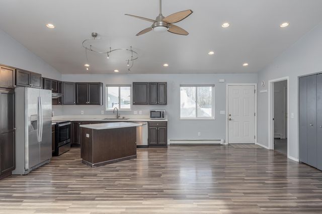 983 MINUTEMAN LOOP, North Pole, AK 99705