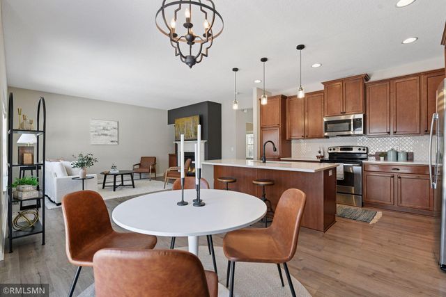 260 Liberty Heights Drive, Chaska, MN 55318