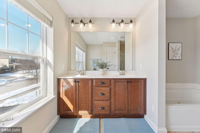 260 Liberty Heights Drive, Chaska, MN 55318