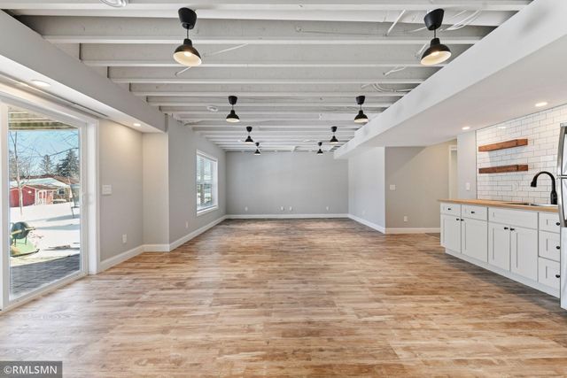 260 Liberty Heights Drive, Chaska, MN 55318