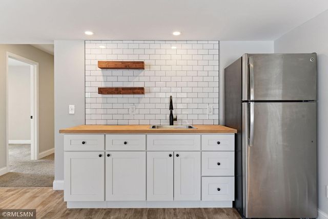 260 Liberty Heights Drive, Chaska, MN 55318