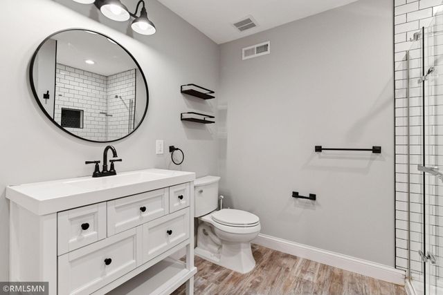 260 Liberty Heights Drive, Chaska, MN 55318