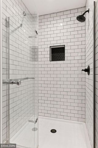 260 Liberty Heights Drive, Chaska, MN 55318