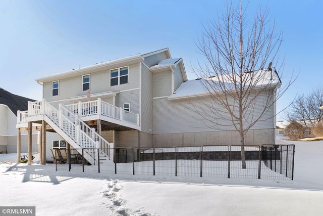 260 Liberty Heights Drive, Chaska, MN 55318