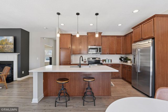 260 Liberty Heights Drive, Chaska, MN 55318