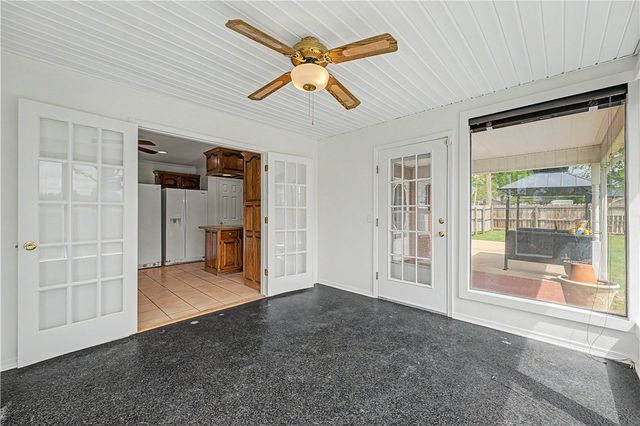 4001 Clark Avenue, Springdale, AR 72762
