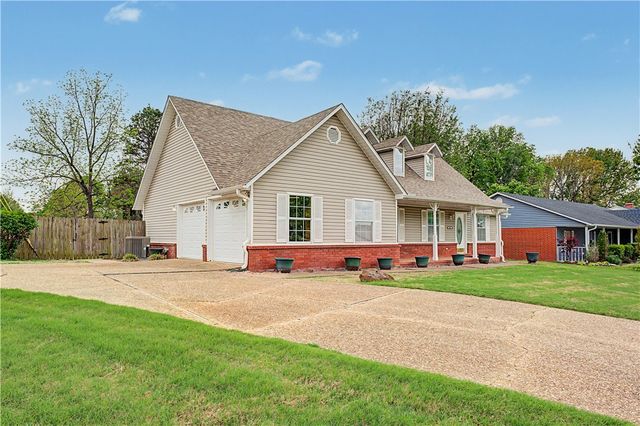 4001 Clark Avenue, Springdale, AR 72762