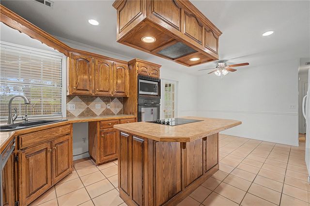 4001 Clark Avenue, Springdale, AR 72762