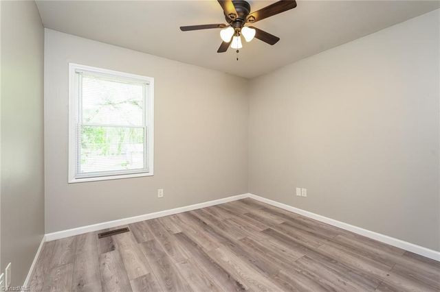 5722 Antietam Drive, Winston-salem, NC 27106