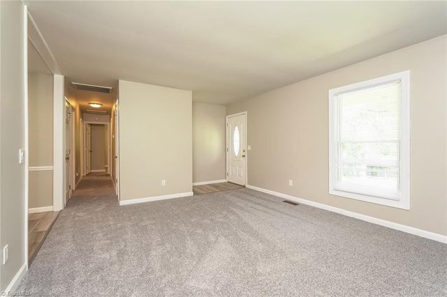 5722 Antietam Drive, Winston-salem, NC 27106
