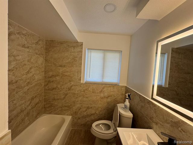 31417 Marquette Street, Garden City, MI 48135