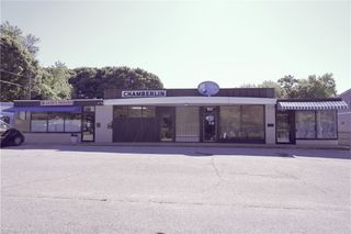 160 Greenwich Avenue, Warwick, RI 02886
