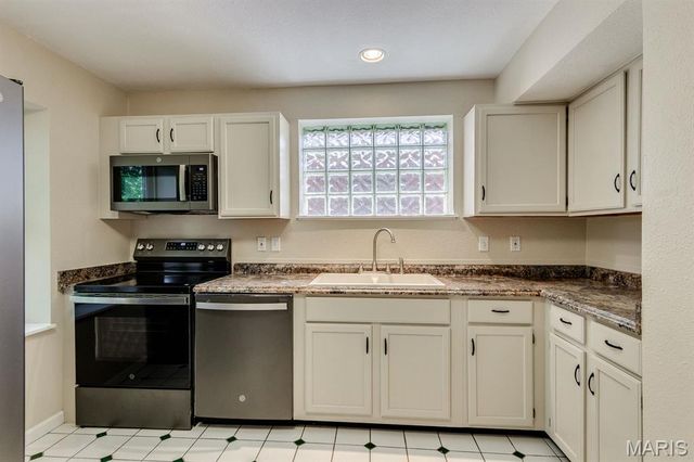 1528 Cutter Avenue, St Louis, MO 63139