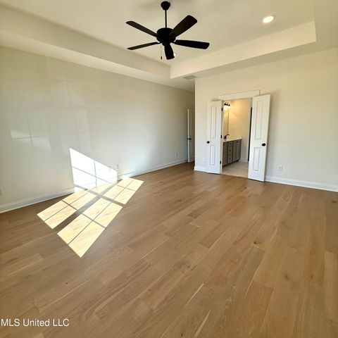 493 Sunflower Street, Nesbit, MS 38651