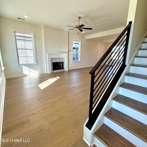 493 Sunflower Street, Nesbit, MS 38651