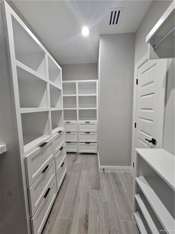 9506 N 71st Lane, Mcallen, TX 78573