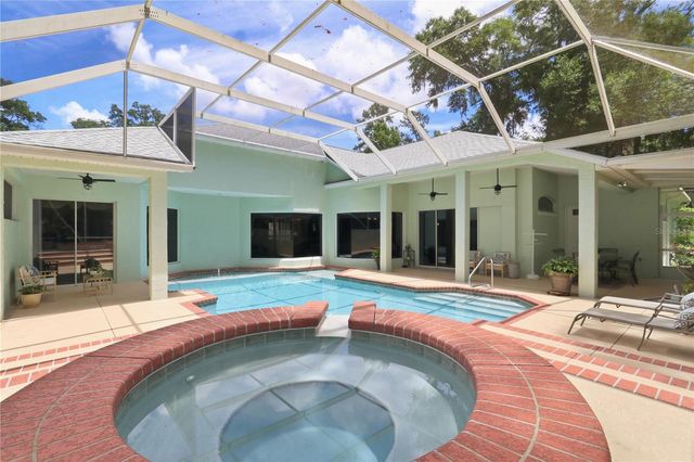 1818 SE 37TH PLACE, Ocala, FL 34471