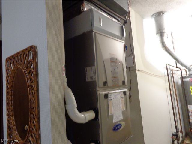 6920 Dogwood Circle, Middleburg Heights, OH 44130