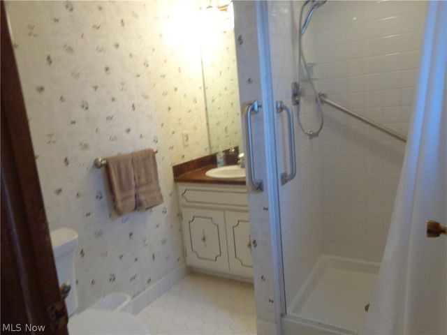 6920 Dogwood Circle, Middleburg Heights, OH 44130